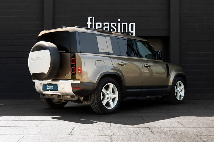 Bronze Land Rover Defender 110 fra 2020