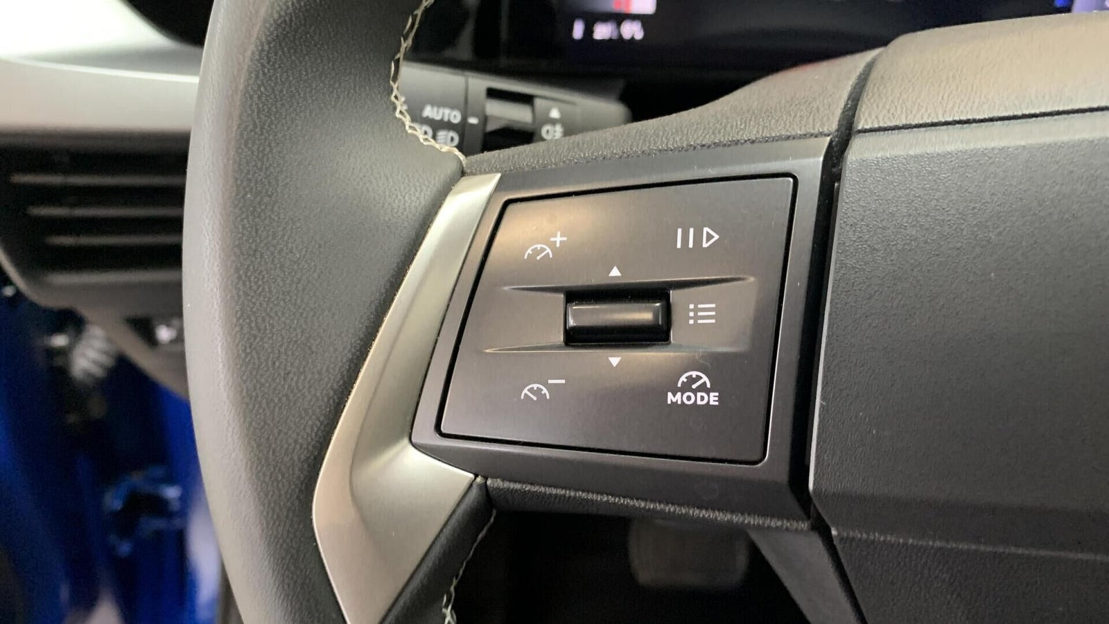Blå Opel Frontera fra 2025