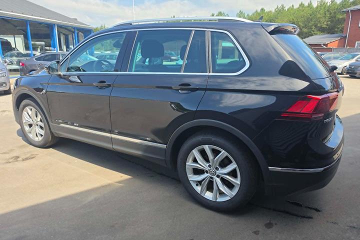 Sort VW Tiguan fra 2020