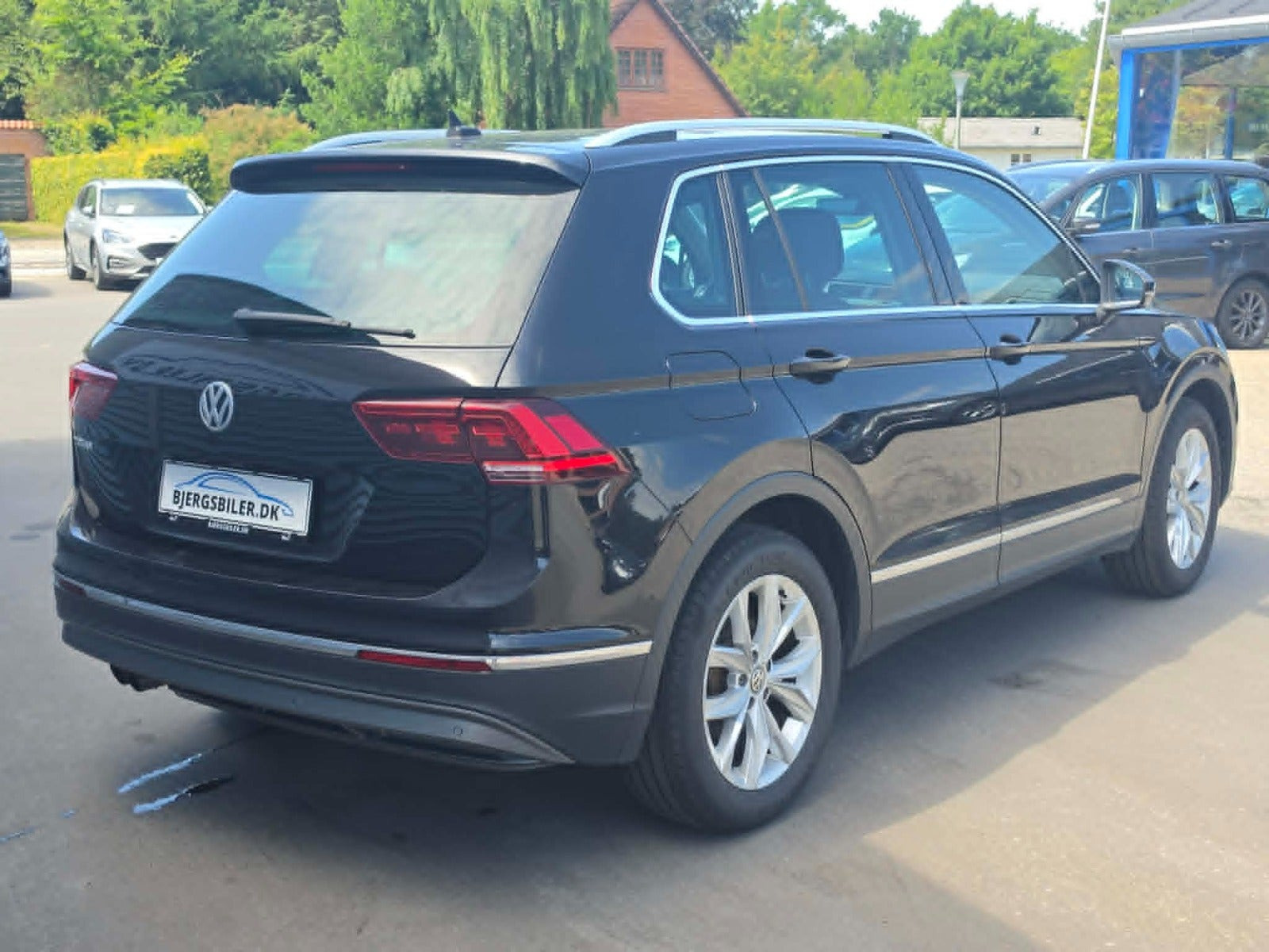 Sort VW Tiguan fra 2020