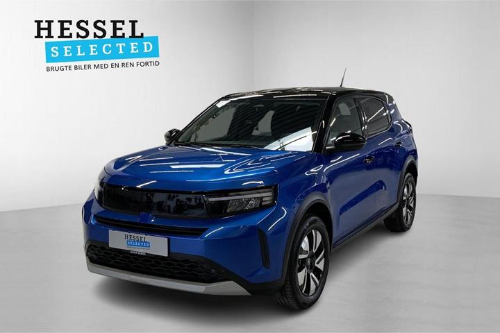 Blå Opel Frontera fra 2025 set udefra