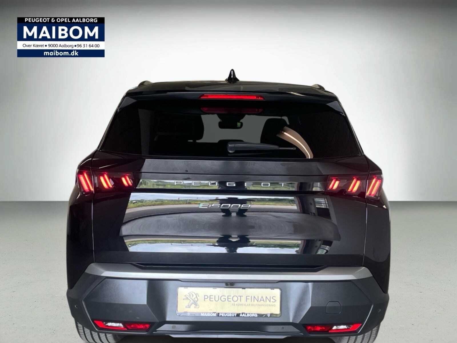 Sort Peugeot e-5008 fra 2025