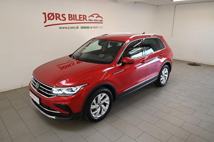 Rød VW Tiguan fra 2023