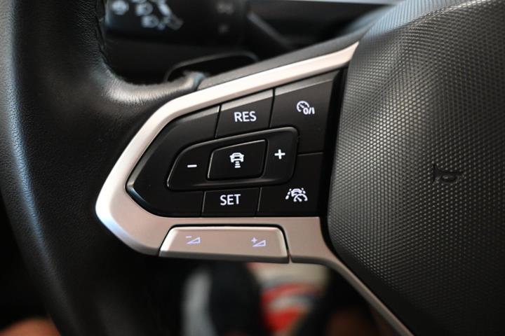 Rød VW Tiguan fra 2023