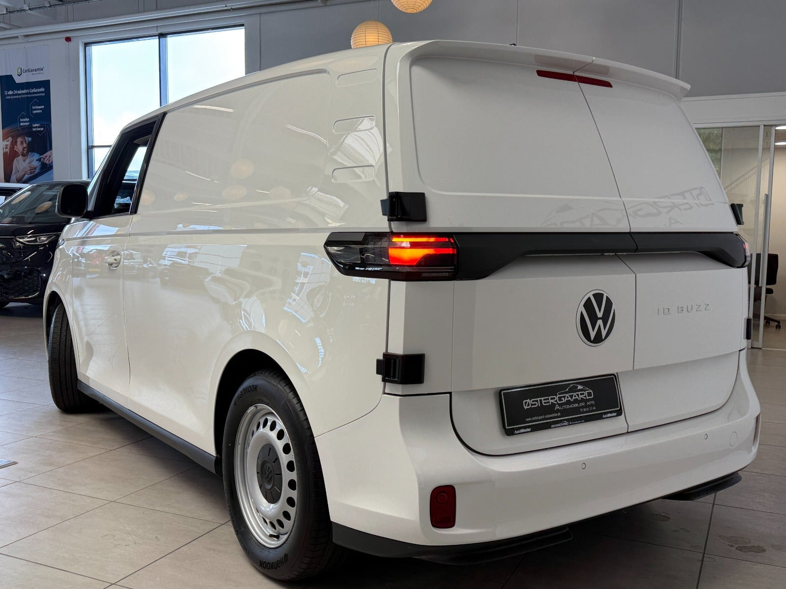 Hvid VW ID.Buzz fra 2025