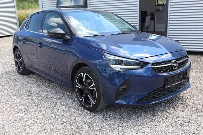 Blå Opel Corsa fra 2021