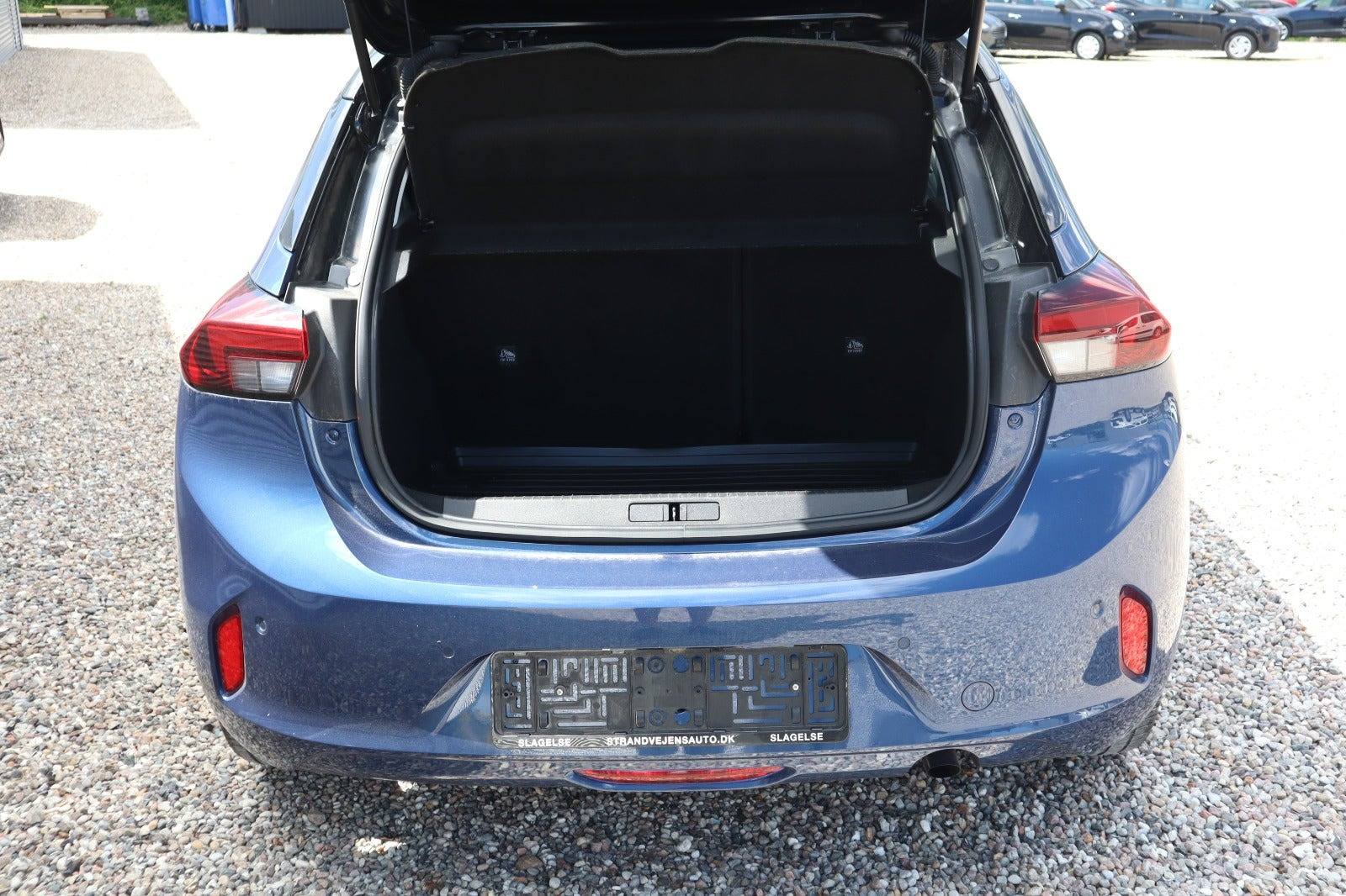 Blå Opel Corsa fra 2021