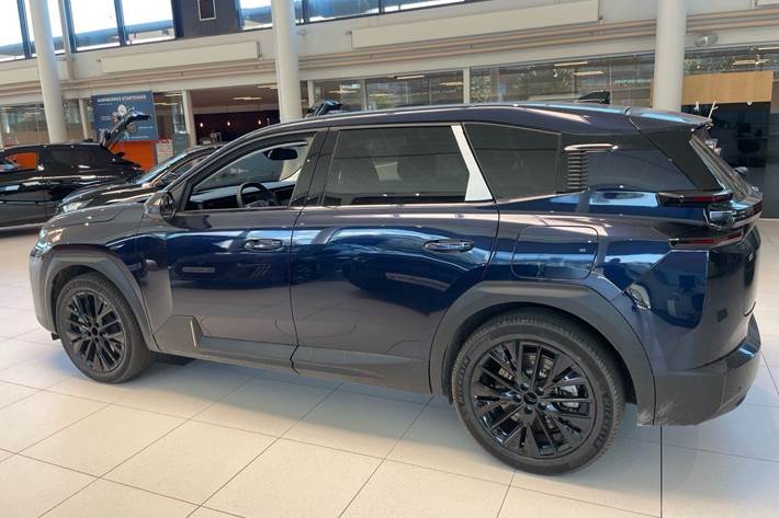 Blå Citroën ë-C5 Aircross fra 2026