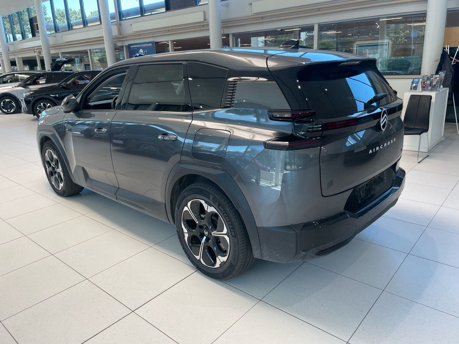 Grå Citroën ë-C5 Aircross fra 2025