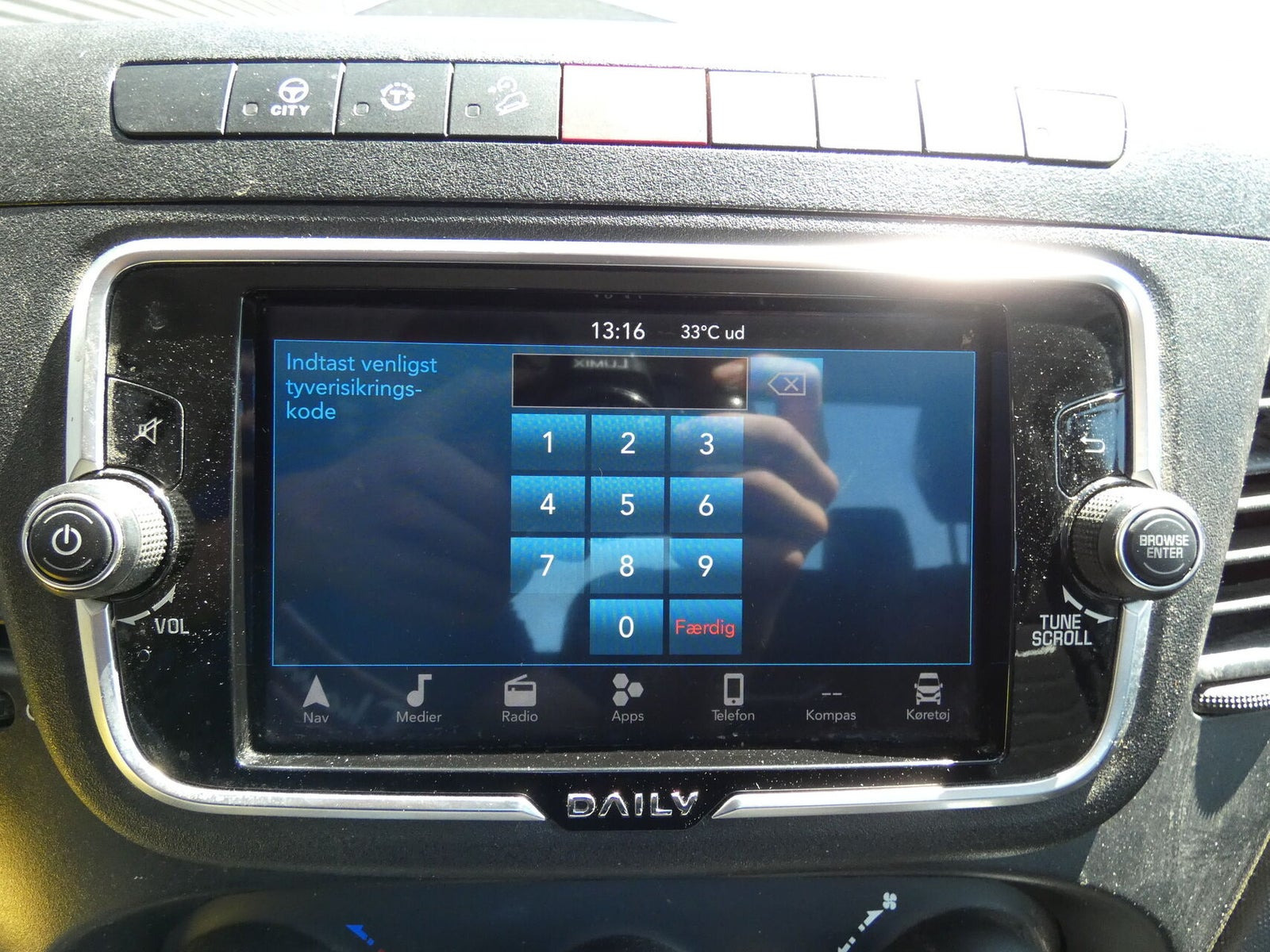 Hvid Iveco Daily fra 2023