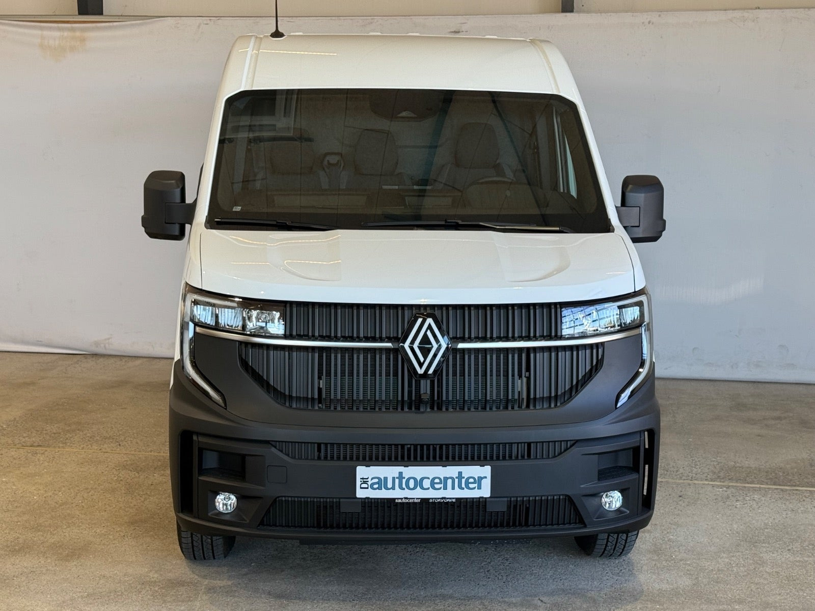 Hvid Renault Master V T35 fra 2025