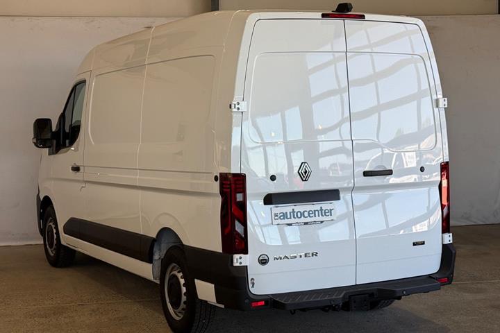 Hvid Renault Master V T35 fra 2025