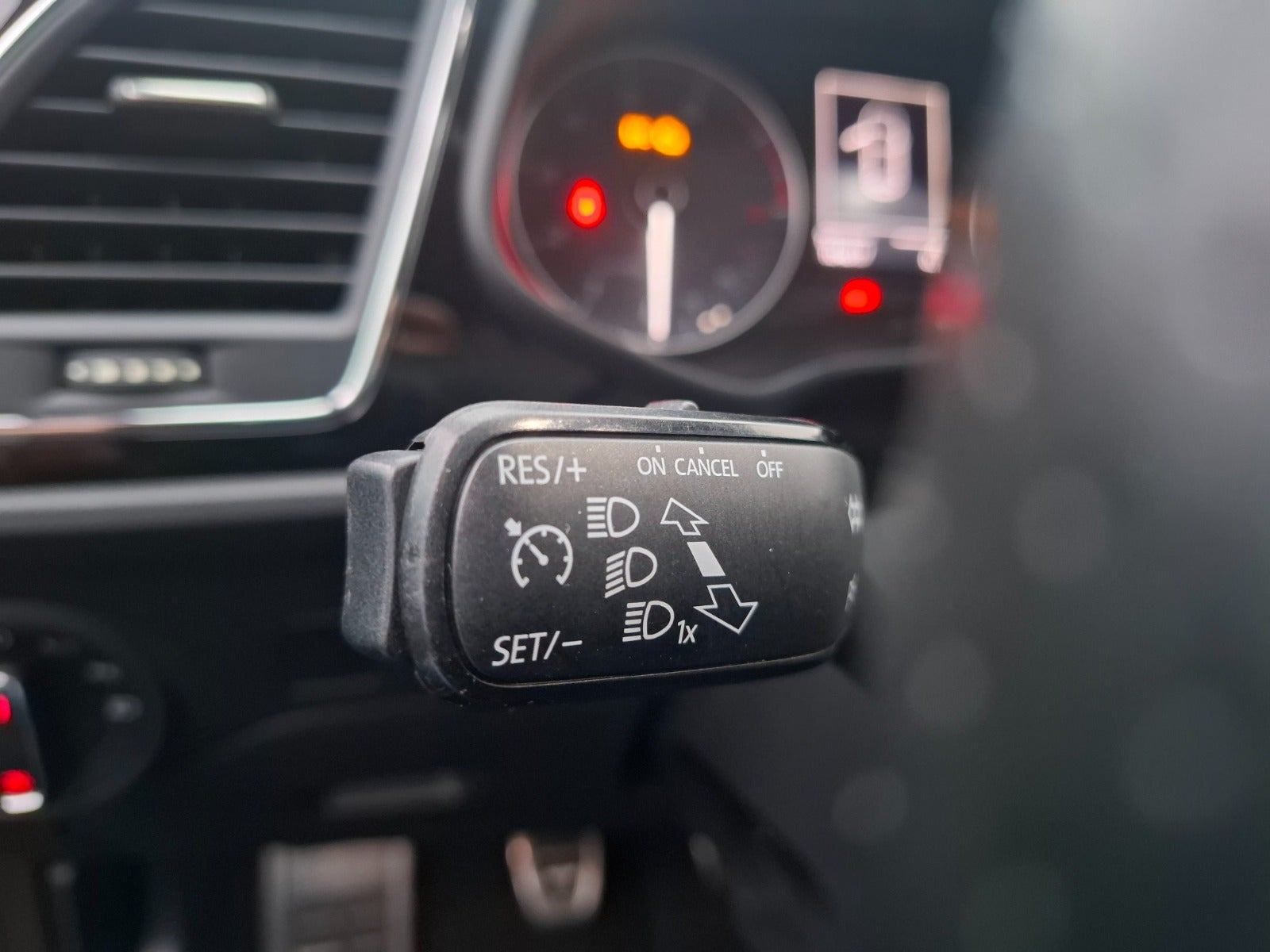 Rød Seat Leon fra 2017