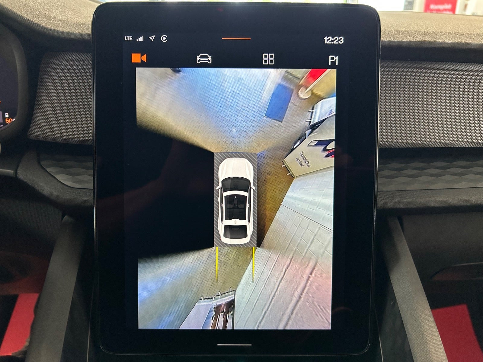 Hvid Polestar 2 fra 2023