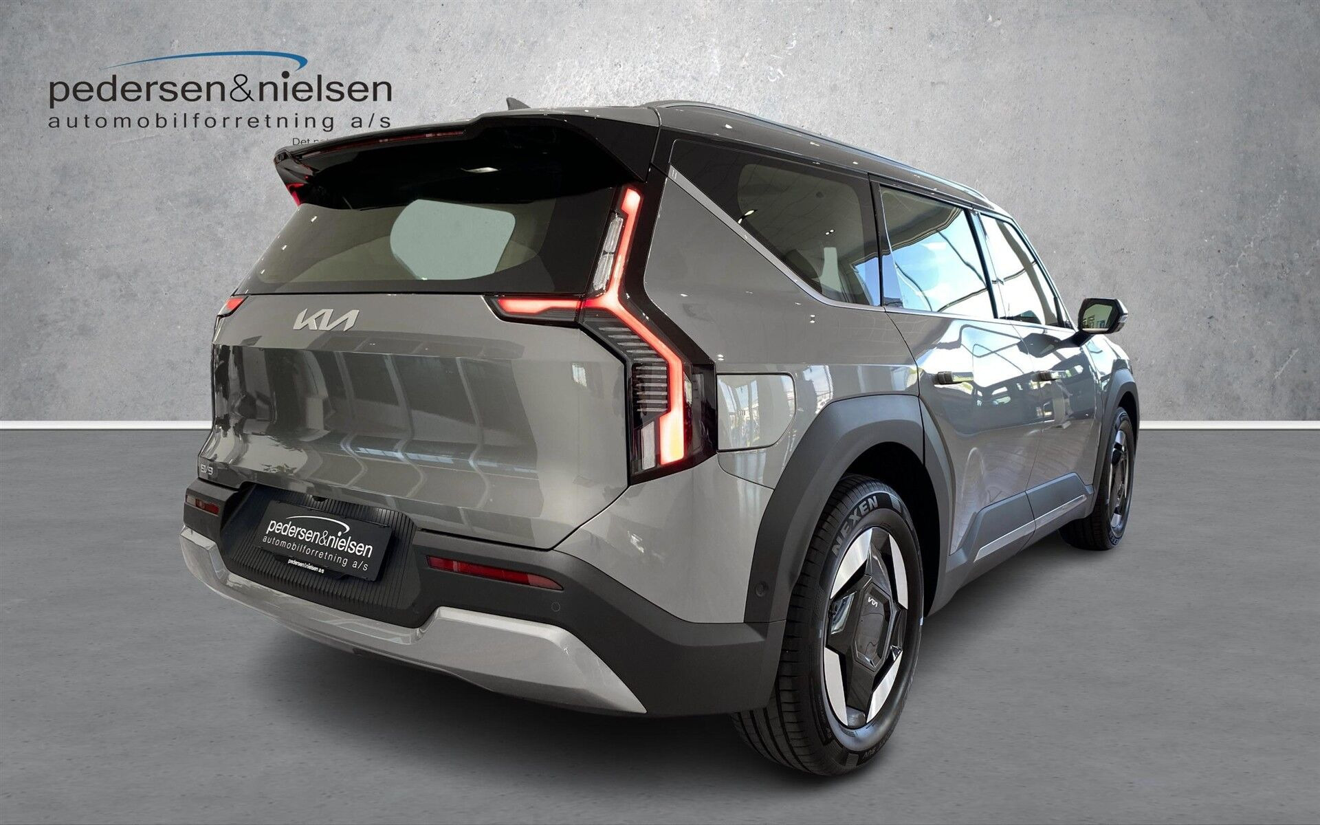 Grå Kia EV9 fra 2026