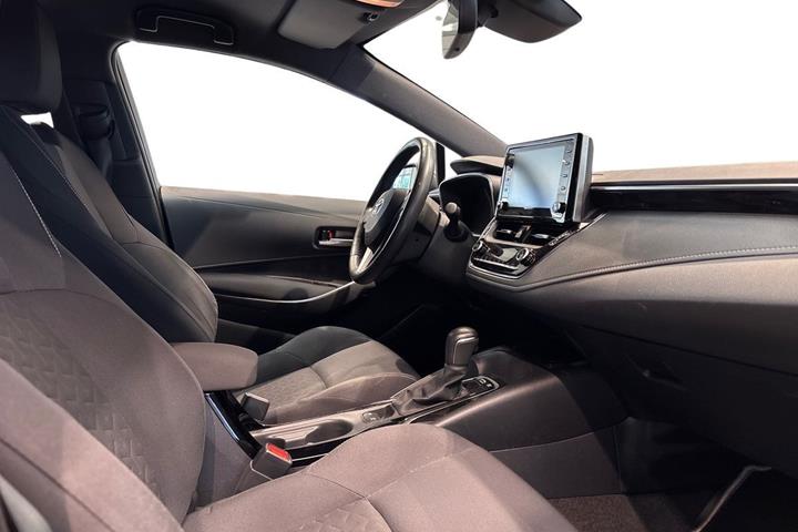 Bronze Toyota Corolla fra 2020