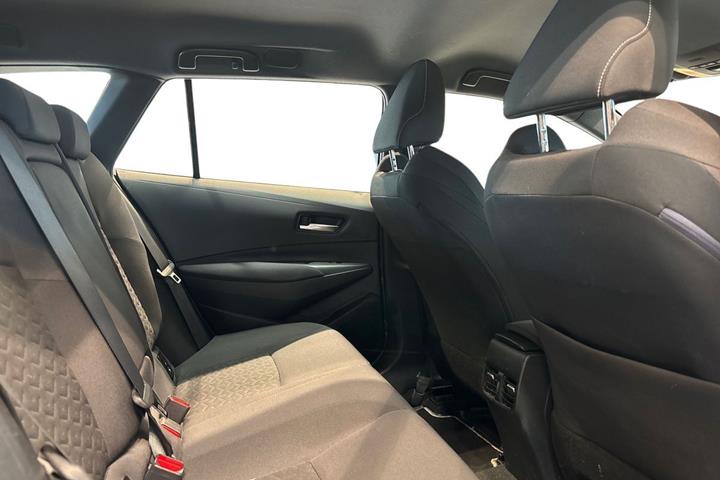 Bronze Toyota Corolla fra 2020