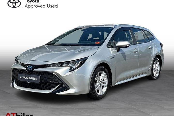 Sølv Toyota Corolla fra 2019 set udefra