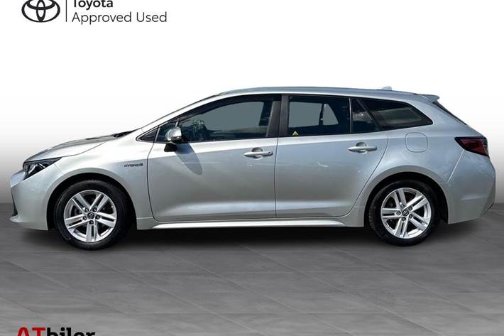 Sølv Toyota Corolla fra 2019
