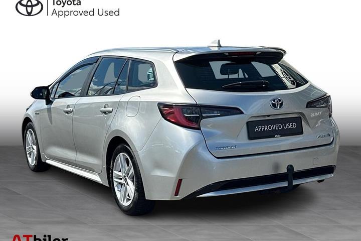 Sølv Toyota Corolla fra 2019