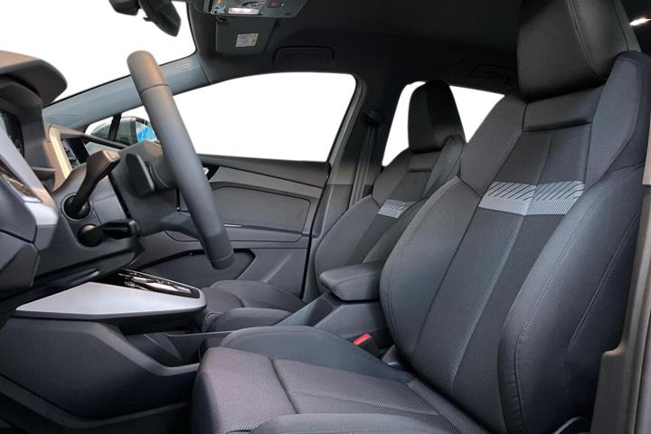 Grå Audi Q4 fra 2026