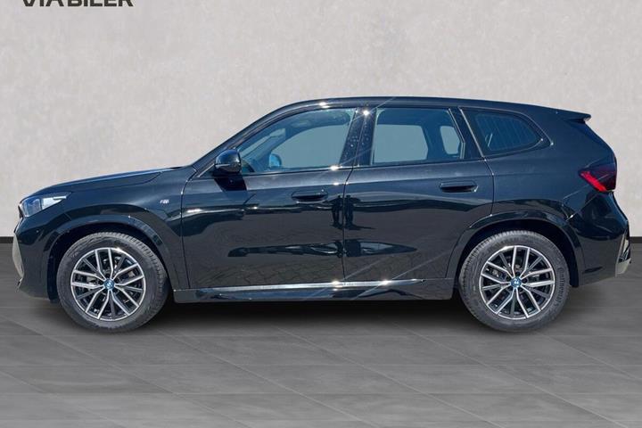 Sort BMW iX1 fra 2024