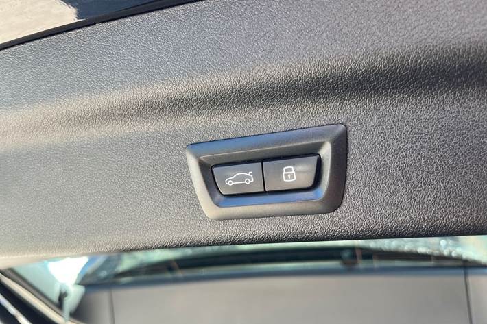 Sort BMW iX1 fra 2024