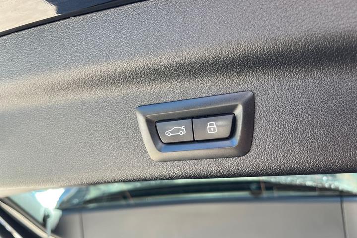 Sort BMW iX1 fra 2024