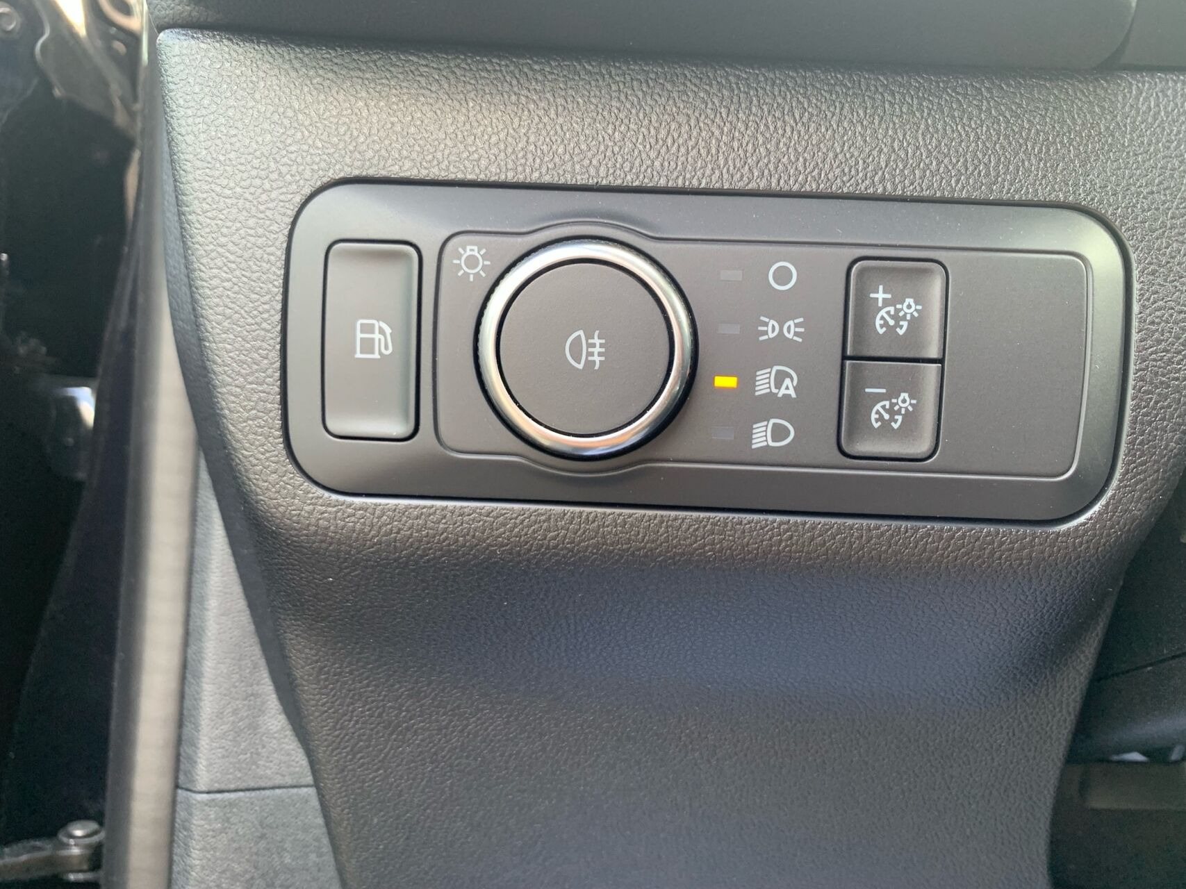 Sort Ford Kuga fra 2025