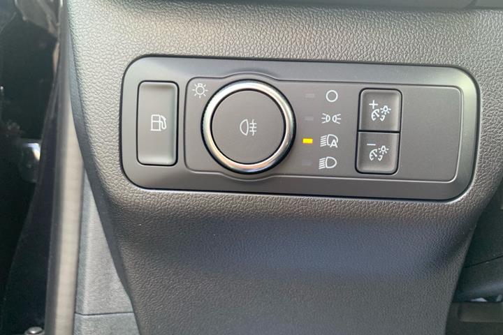Sort Ford Kuga fra 2025