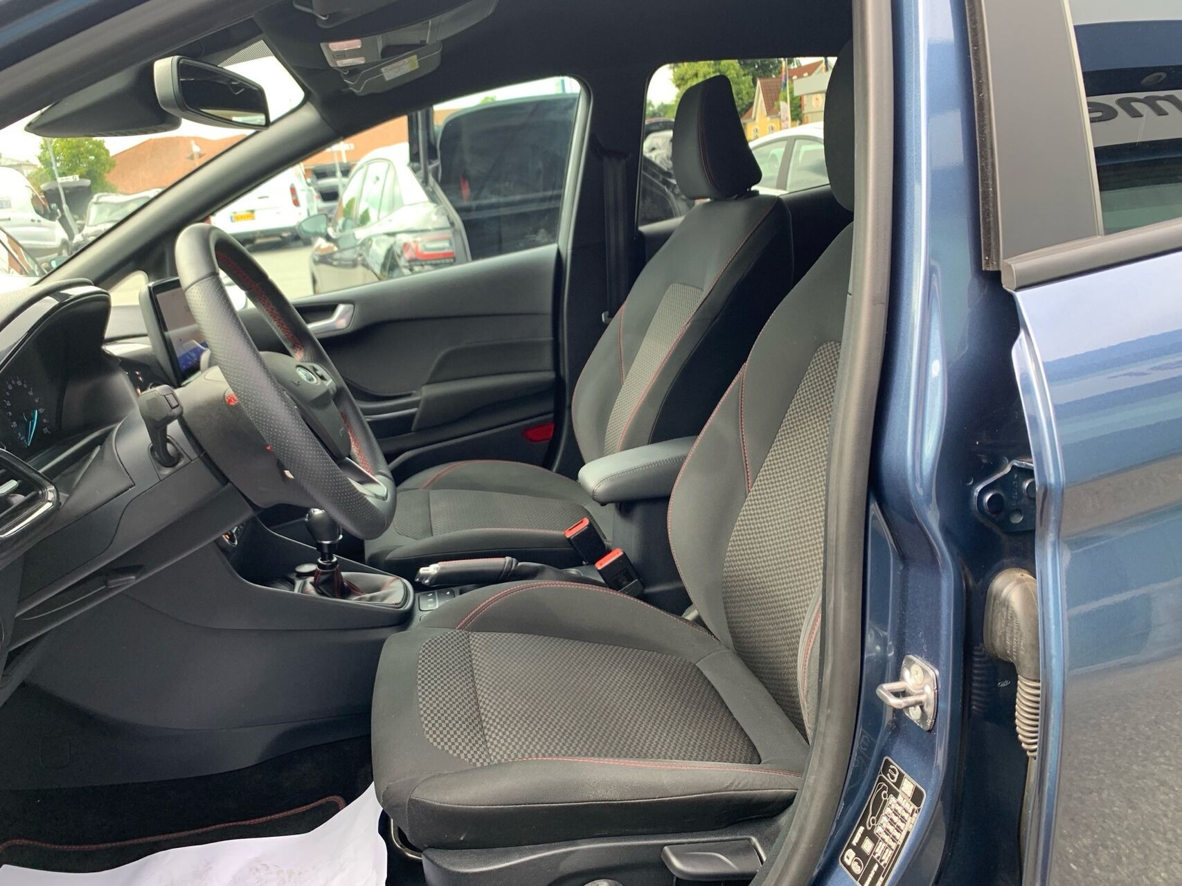 Blå Ford Fiesta fra 2021