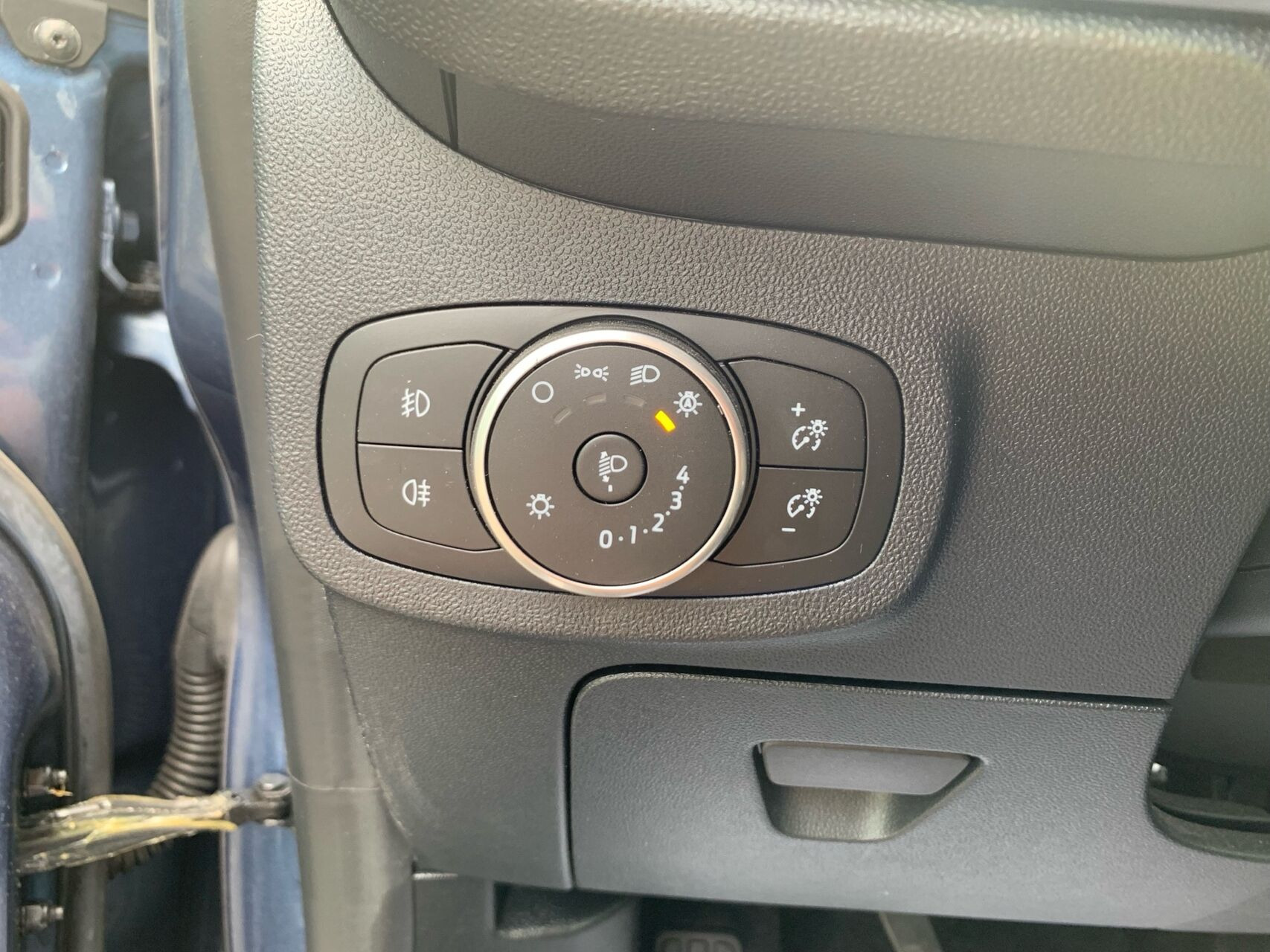 Blå Ford Fiesta fra 2021