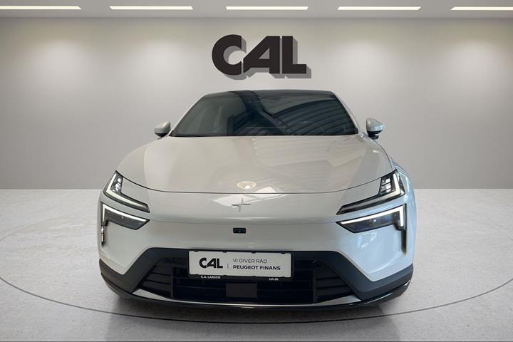 Hvid Polestar 4 fra 2024