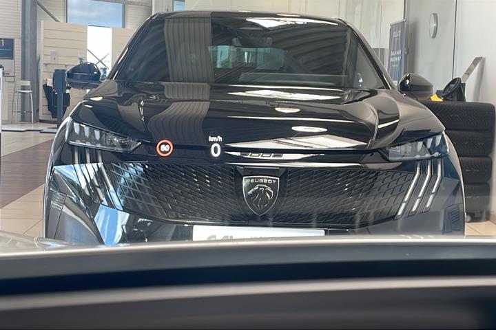 Hvid Polestar 4 fra 2024