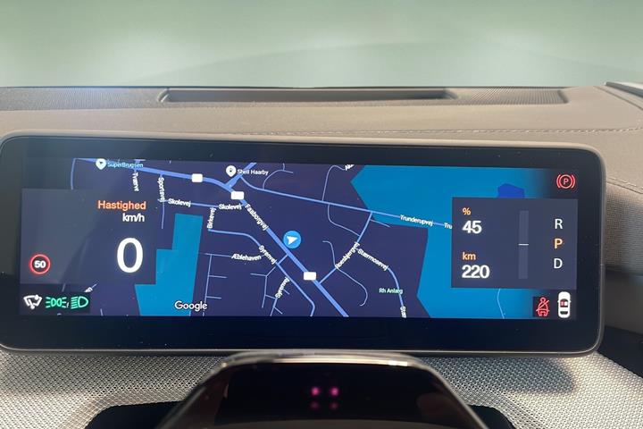 Hvid Polestar 4 fra 2024