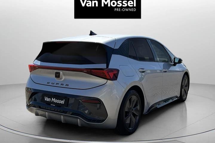 Sølv Cupra Born fra 2022
