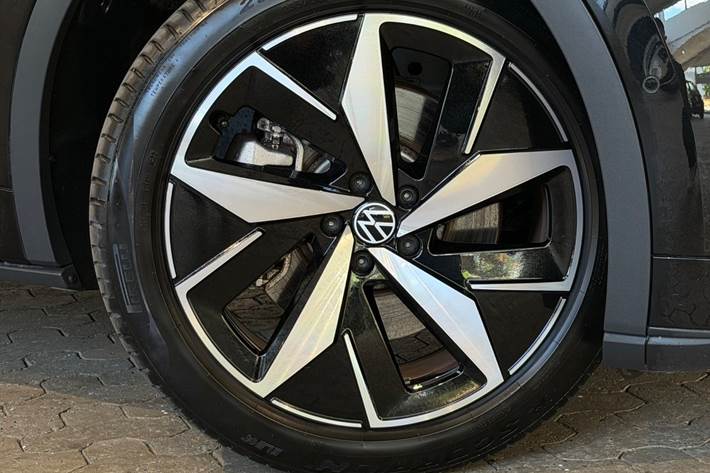 Sort VW ID.5 fra 2023