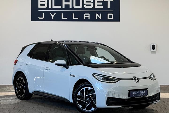 Hvid VW ID.3 fra 2021 set udefra