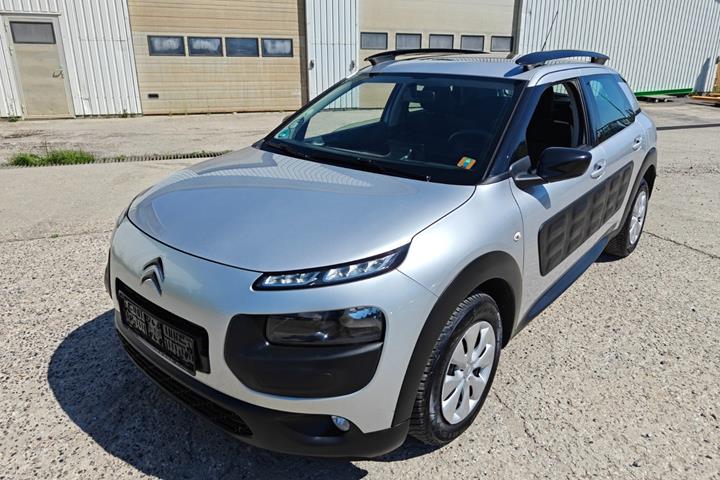 Gul Citroën C4 Cactus fra 2015