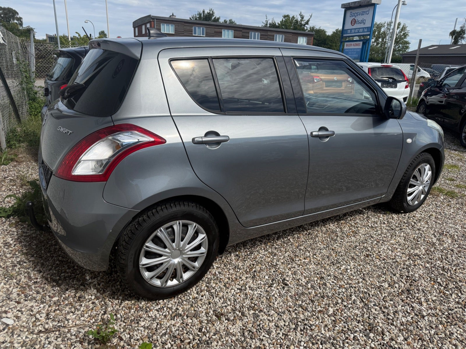 Grå Suzuki Swift fra 2015
