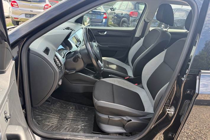 Sort Skoda Fabia fra 2017