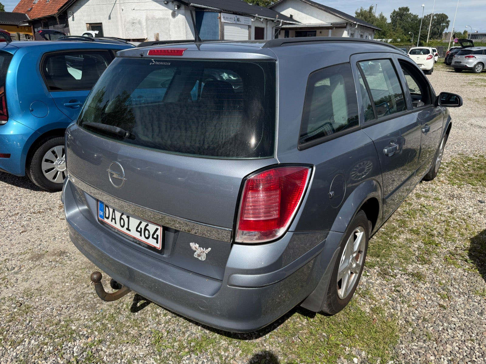 Grå Opel Astra fra 2006