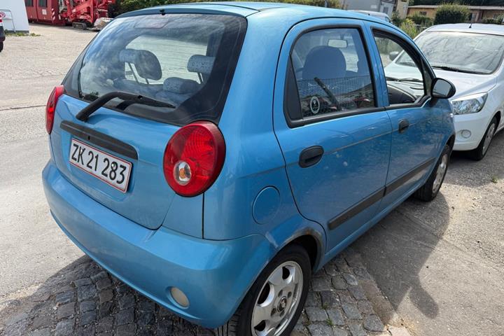 Blå Chevrolet Matiz fra 2008 set udefra
