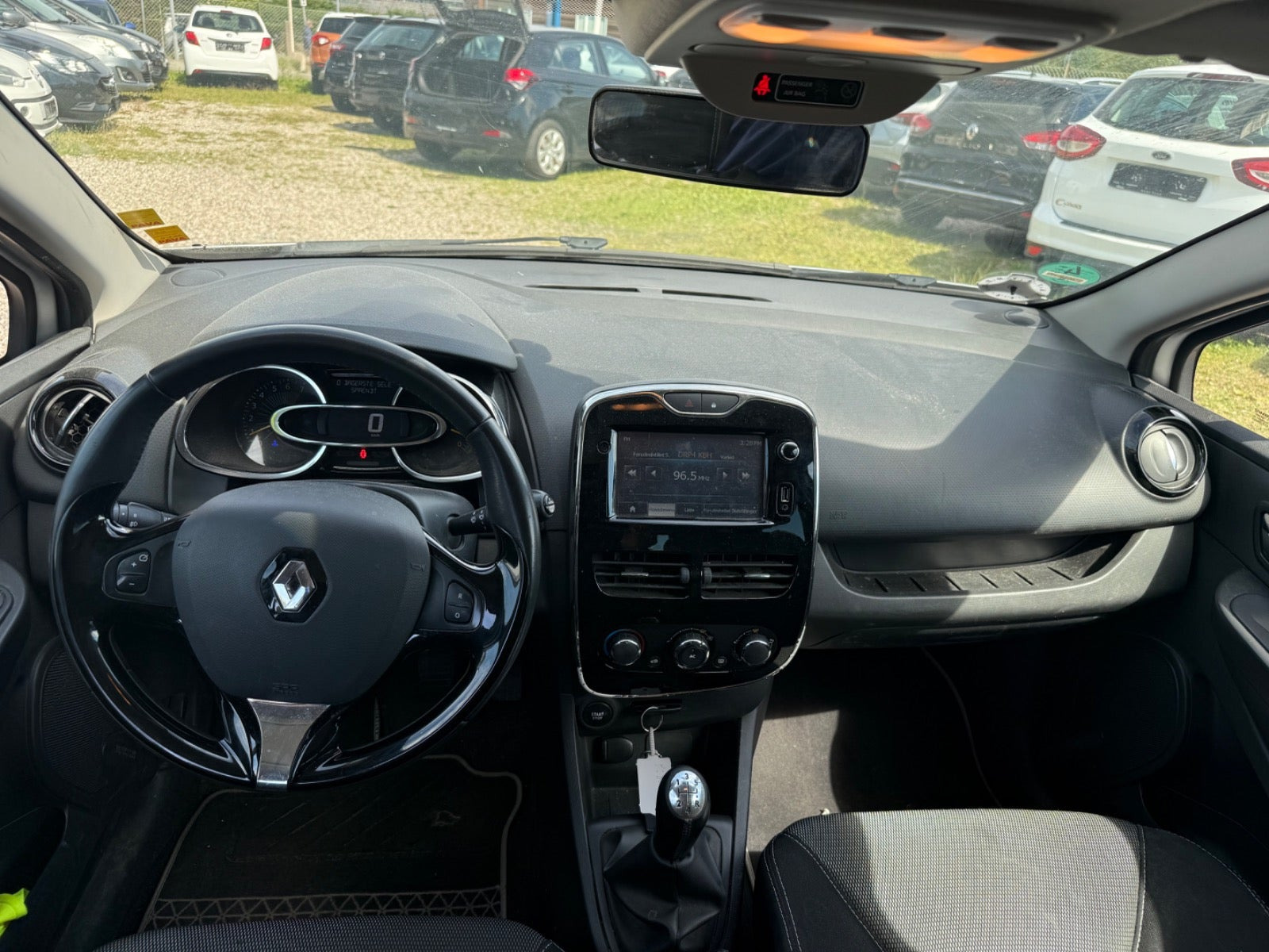 Sølv Renault Clio IV fra 2014