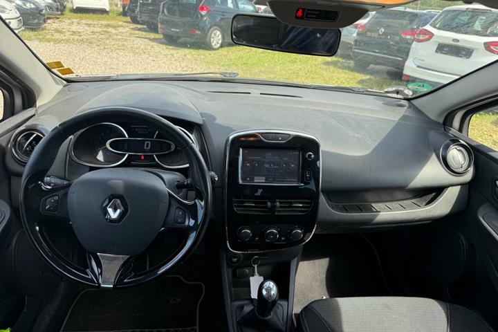 Sølv Renault Clio IV fra 2014