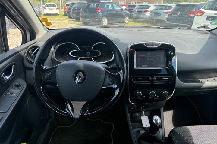 Sølv Renault Clio IV fra 2014