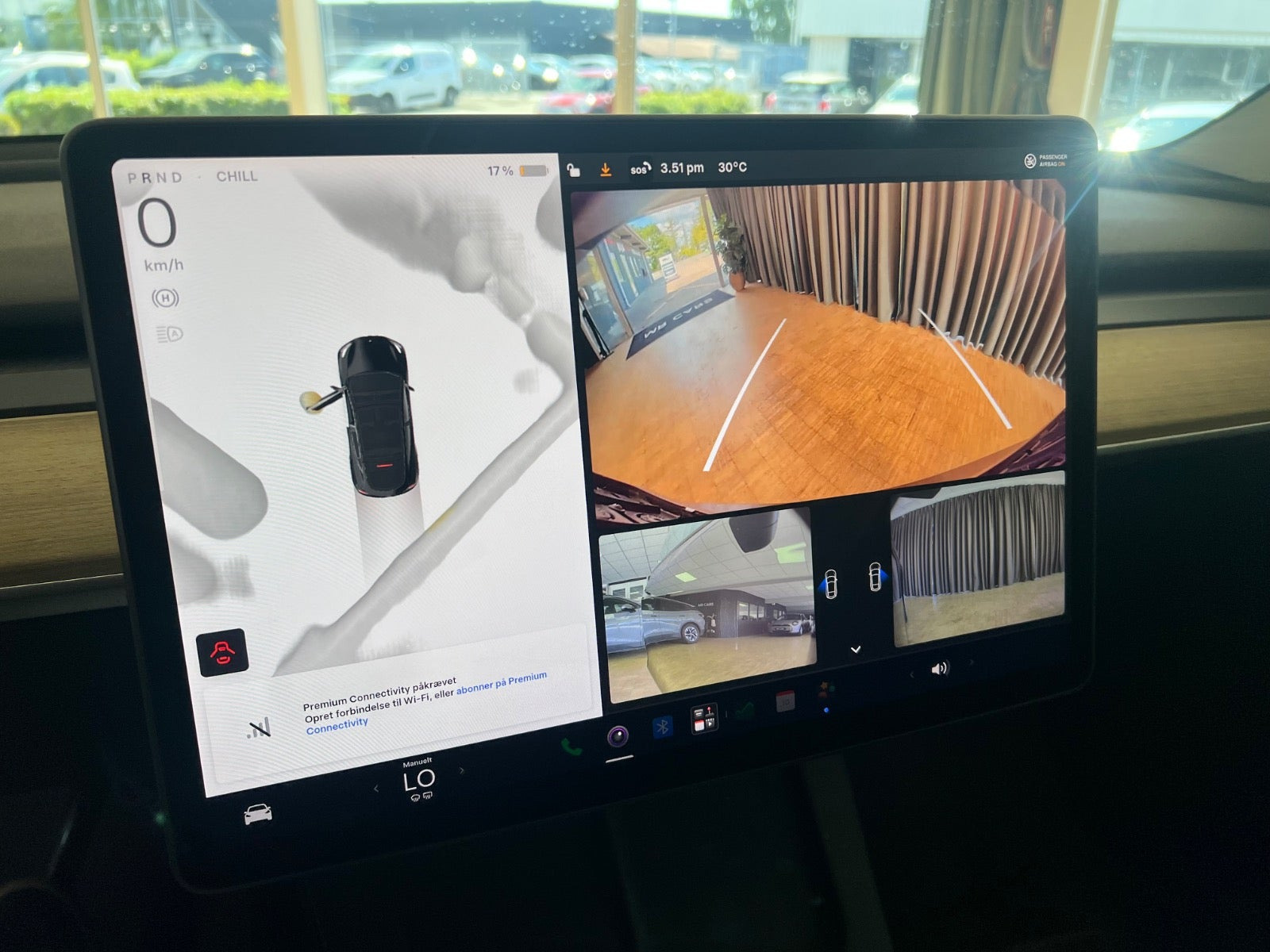 Grøn Tesla Model Y fra 2023