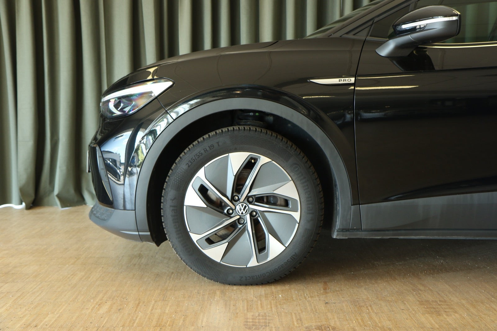 Grøn VW ID.4 fra 2023