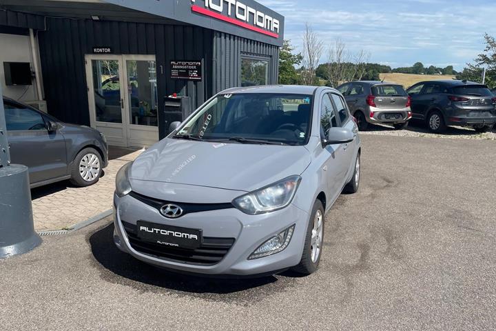 Grøn Hyundai i20 fra 2014