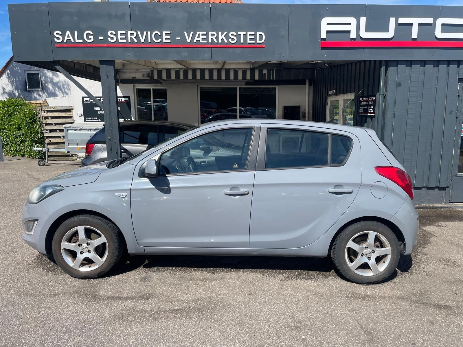 Grøn Hyundai i20 fra 2014